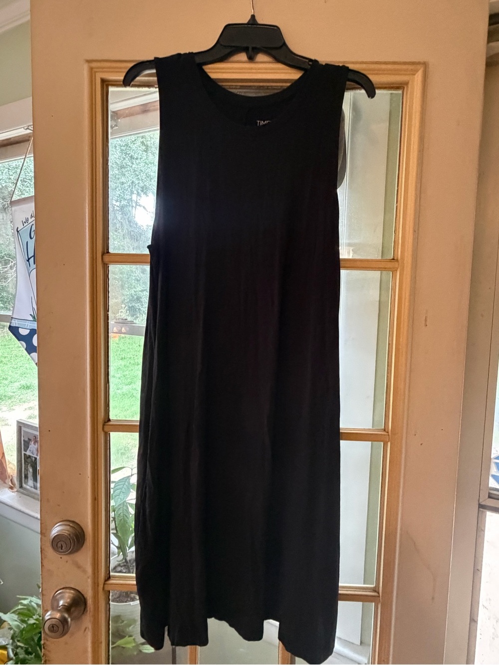 Women’s dress with pockets